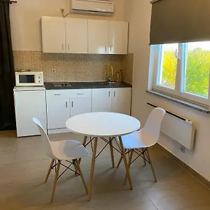 https://apartmani-marinac.in-istria.net