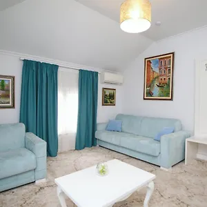 4* Ξενοδοχείο Art