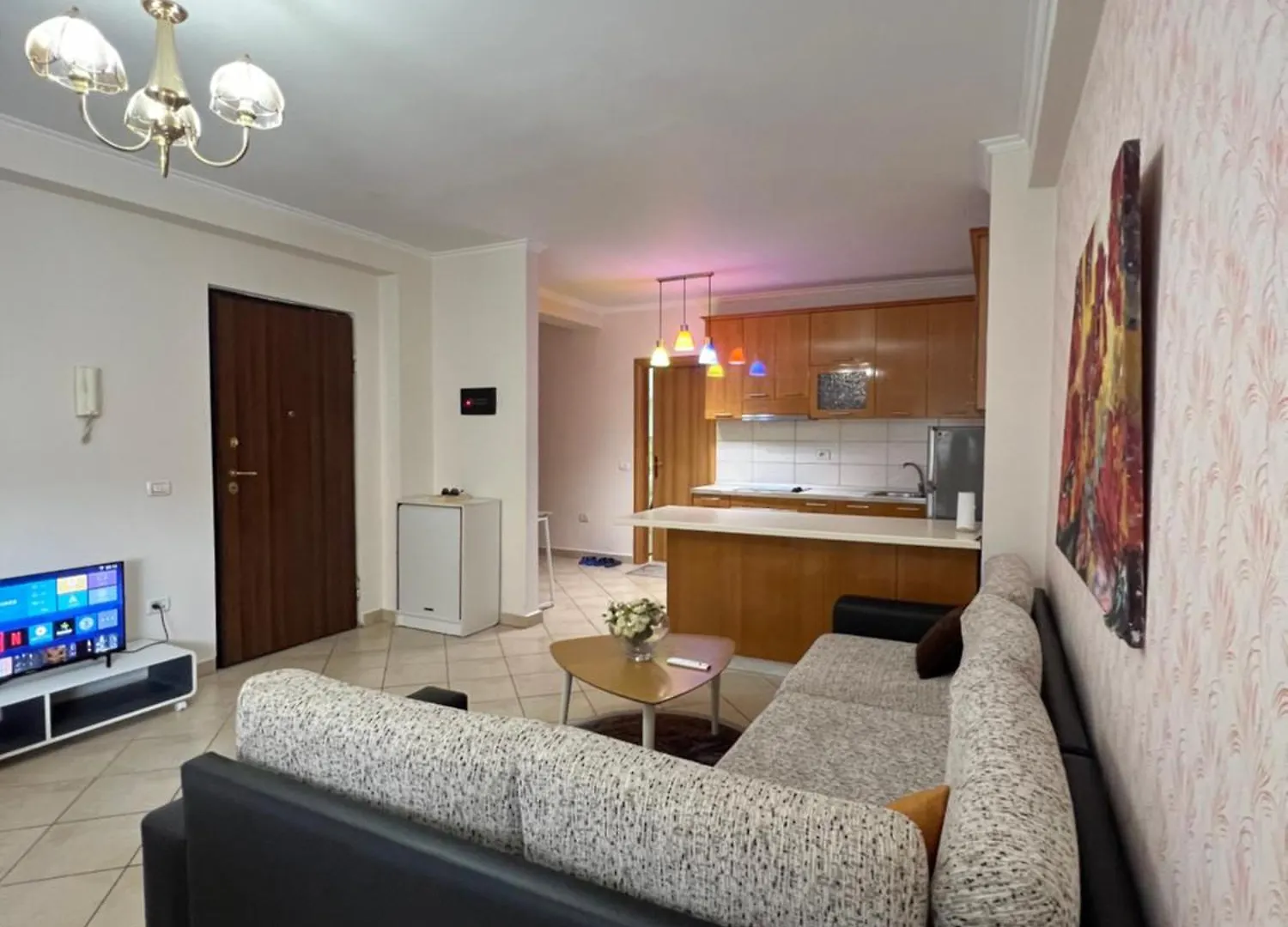 Condor Center Tirana Apartment
