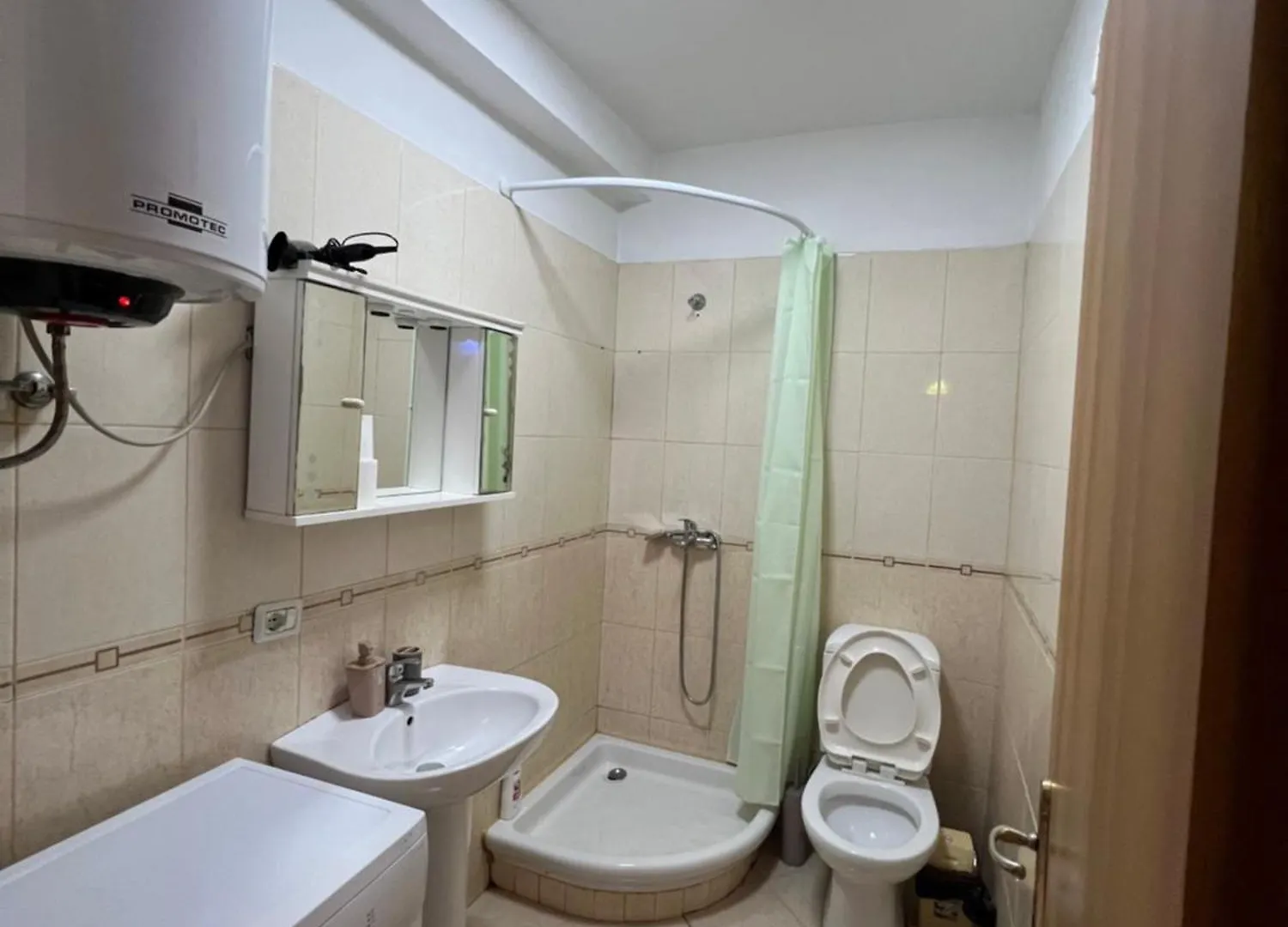 Condor Center Tirana Apartment